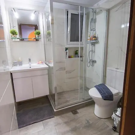 'sophia's' Athenian Apartment