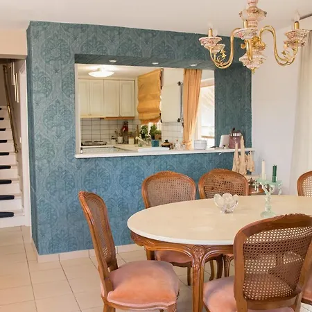 Ag.dimitrios Metro St. 2 Bedrooms 4 Persons By Mps Athen