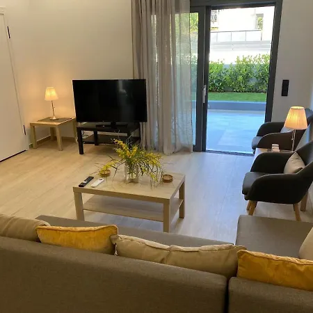 Brand New Garden Apartment *