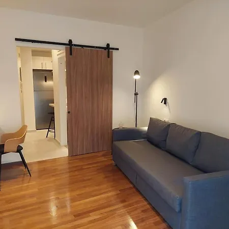 Appartamento Cozy, Sunbathed, 30m2 Atene