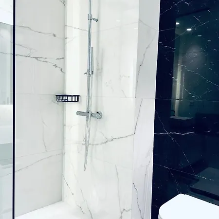 Stylish Superior Bedroom In Kolonaki Apartment