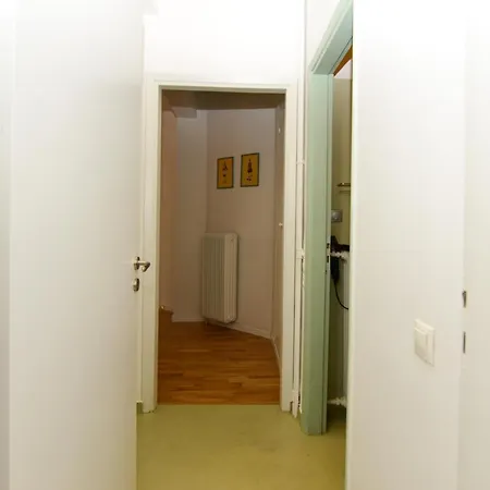 Acropolis Heart 2 Bdr With 2 Attached Bathrooms Next To The Site * Athens