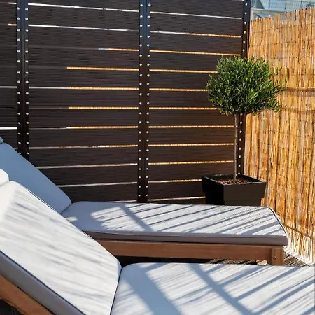 Stunning 2-bedrooms In The Heart Of Apartment Athens