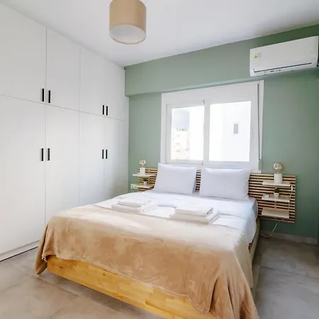 Stunning 2-bedrooms In The Heart Of Apartment