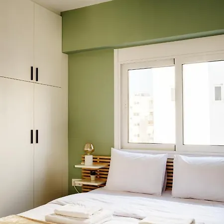 Stunning 2-bedrooms In The Heart Of *