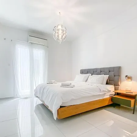 Syntagma Square, 55sqm Golden Apartment Athens