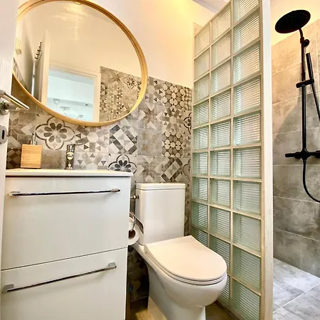 Amazing Penthouse In Center * Athens