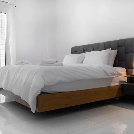Syntagma Square, 55sqm Golden