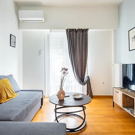 Apartment Feels Like Next To Acropolis Athens