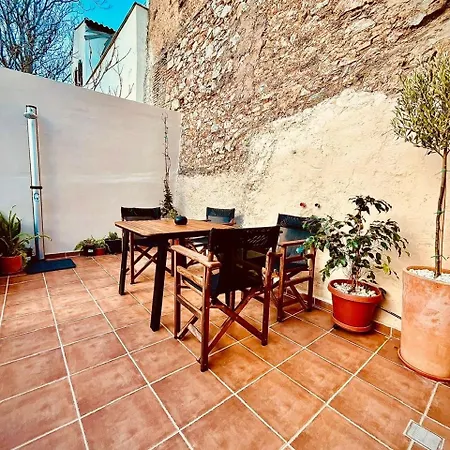 House Thission * Athen