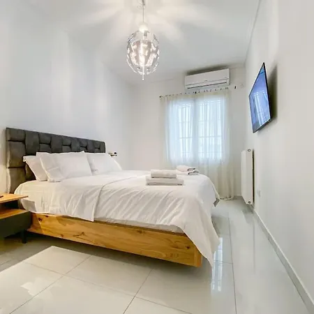 Syntagma Square, 55sqm Golden