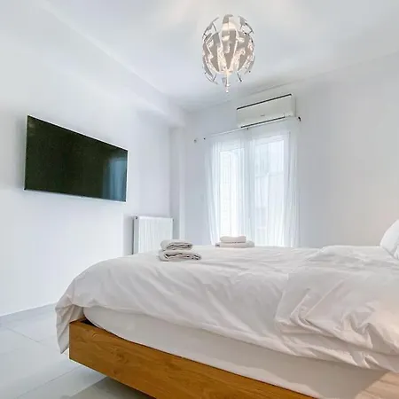 Apartment Syntagma Square, 55sqm Golden