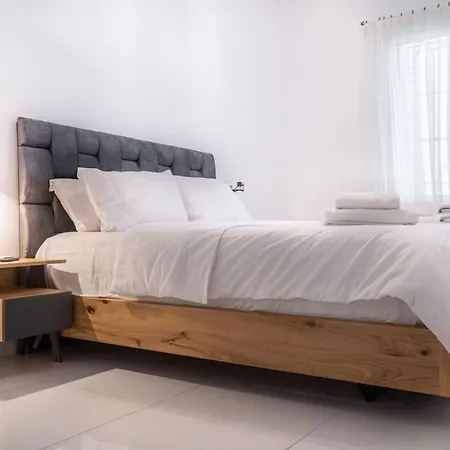 Syntagma Square, 55sqm Golden Apartment *