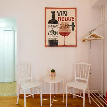 Apartment Feels Like Next To Acropolis Athens