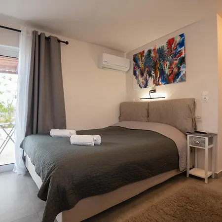With Panoramic View Atene