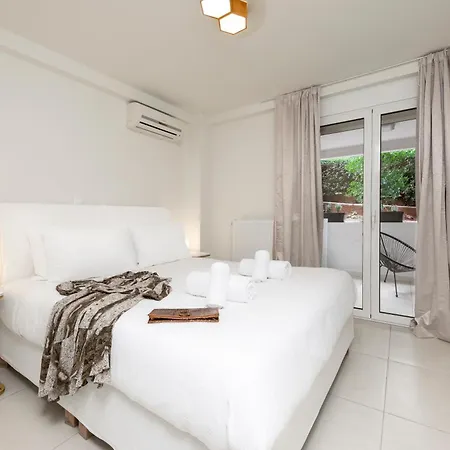 Mystique One Bedroom By Blupine * Athens