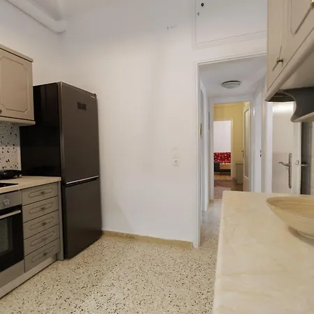 Pavlos Urban Apartment