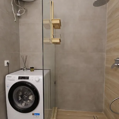 Pavlos Urban Apartment