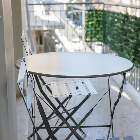 Pavlos Urban Apartment *