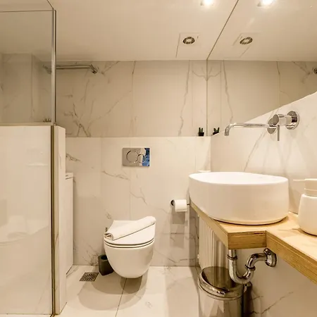 The Artistic One-bedroom In Plaka * Athens