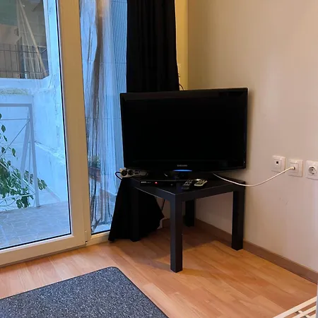 Cozy Mezonette Near City Center Near Metro Station Apartamento