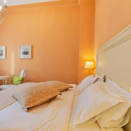 Sweet Hotell 2*