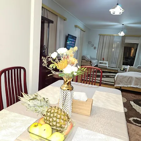 Luxurious Palace By Hospitality Gr Apartment *