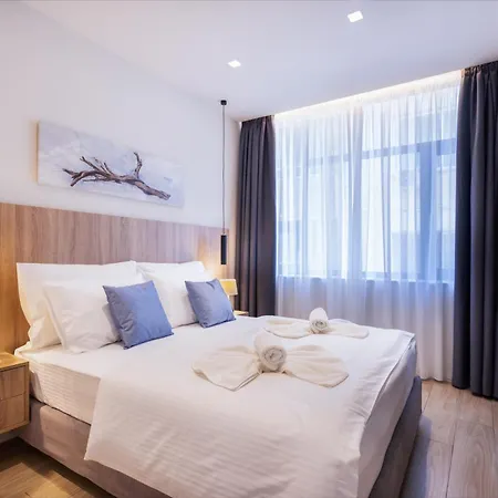 Aparthotel Hestia - Romvis 9 3*
