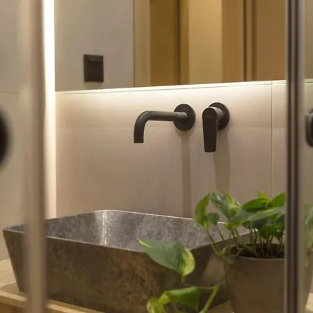 Living Stone Aparthotel *