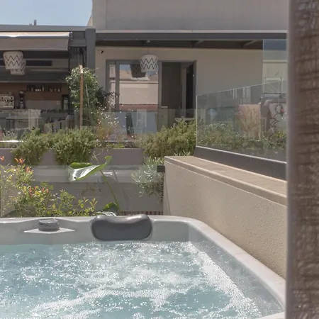 Living Stone Aparthotel *