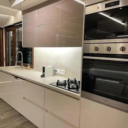 Apartment Acropolis Lux *