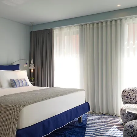 Fresh Hotel 4*