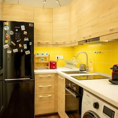 Modern Bright Cozy Top-floor & Terrace. Apartment