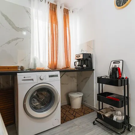 Acrolofts M62 Apartmán *