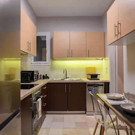 Subtle 3 Bed Luxury With A View Apartment