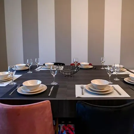 Apartment Subtle 3 Bed Luxury With A View