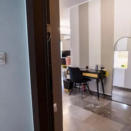 Subtle 3 Bed Luxury With A View Apartment Athens