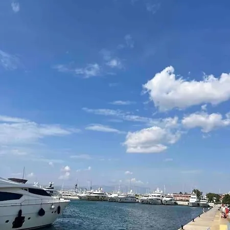 Apartment Fresh Spicy 1bd Amusement Arcade