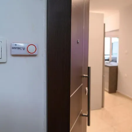 Fresh Spicy 1bd Amusement Arcade Apartment *
