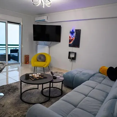 Fresh Spicy 1bd Amusement Arcade Apartment *