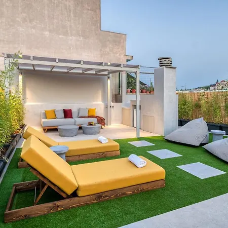 Apartment Penthouse With Magical Acropolis View From Balcony *