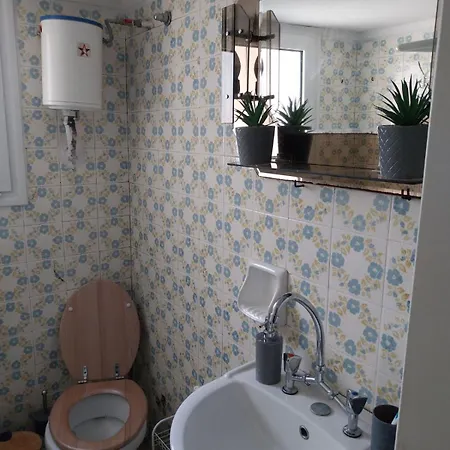 Cozy & Bright 50m From Subway -agios Antonios Appartamento