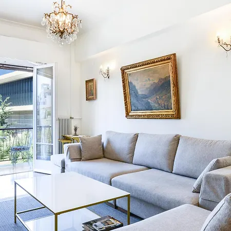 Athenean Classic At Acropolis Museum & Metro Apartment