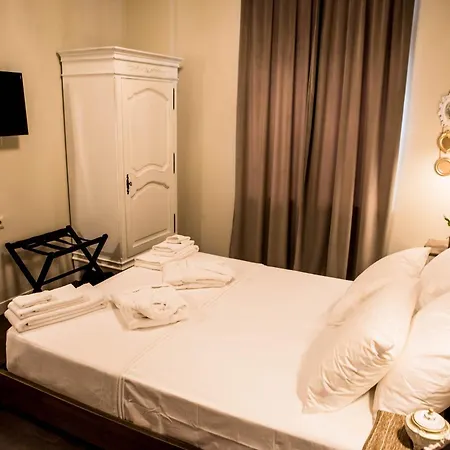 Aparthotel Kyria Boutique House 3*