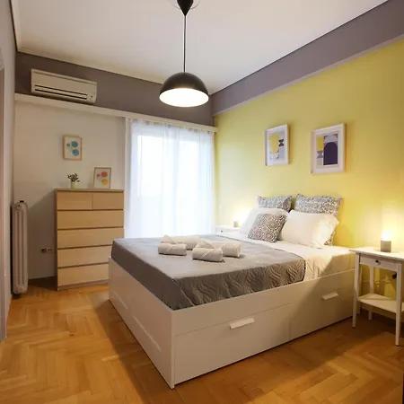 Apartment Modern 2bd Next To Acropolis *