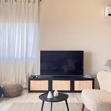 Pame - 1bd With Sea View Apartment *