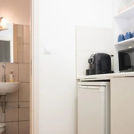 Comfort 2 Minutes From The Metro Αθήνα