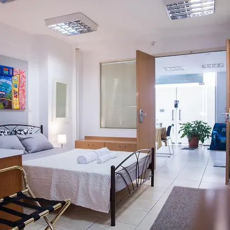 Comfort 2 Minutes From The Metro Αθήνα