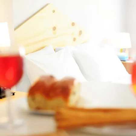Hotel apartamentowy Live In Athens, Psyrri 4*