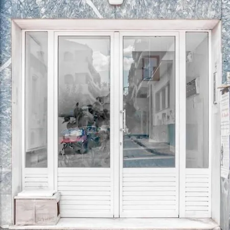 Comfortable Living In 2br Apartment Athens